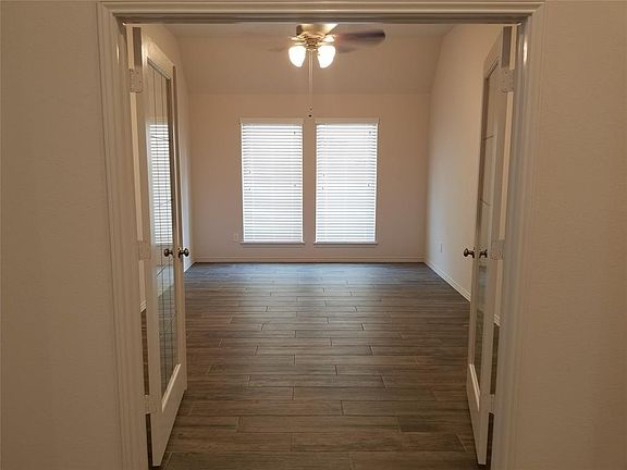 3rd image of 24246 Via Vitani Dr