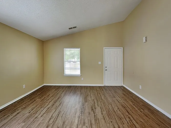 3059 Champion Ln SW — Photo 11