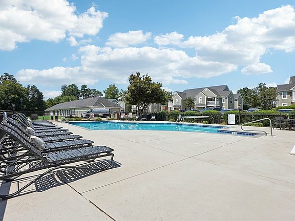 Stonebrook Apartments