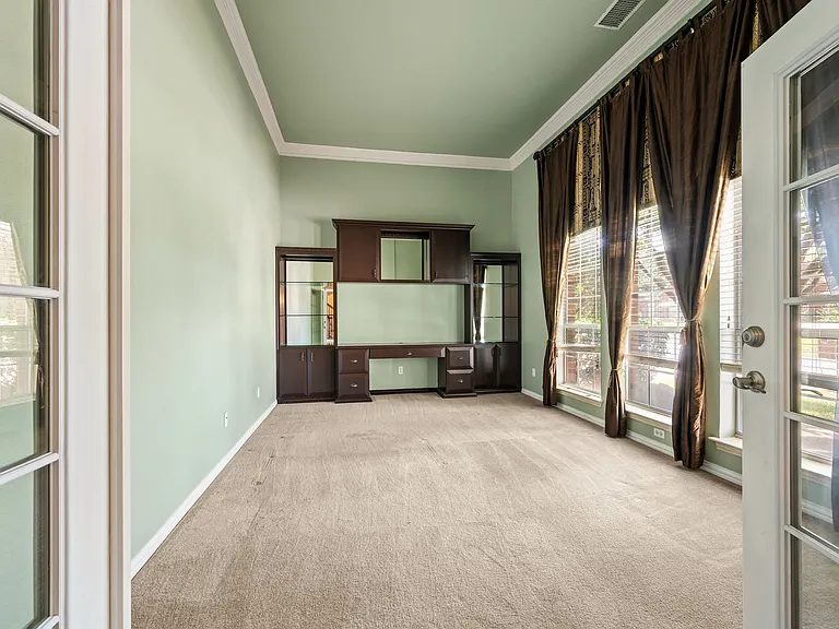 3316 Lexington Ave — Photo 17
