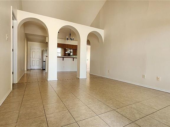 3rd image of 3228 Bonita Dr