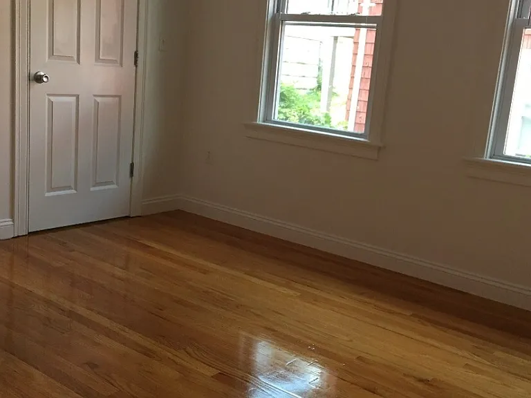 14 Iroquois St #2 — Photo 8