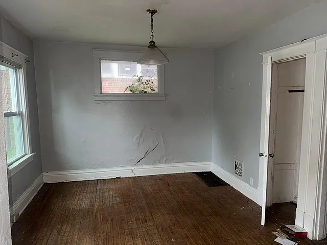 3738 Sylvan Pl — Photo 11