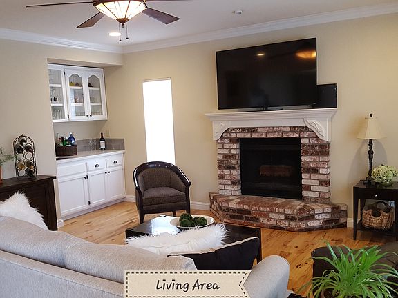 4th image of 1120 River Rock Dr