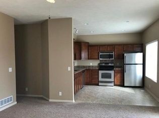 16315 Camden Ave, Omaha, NE 68116