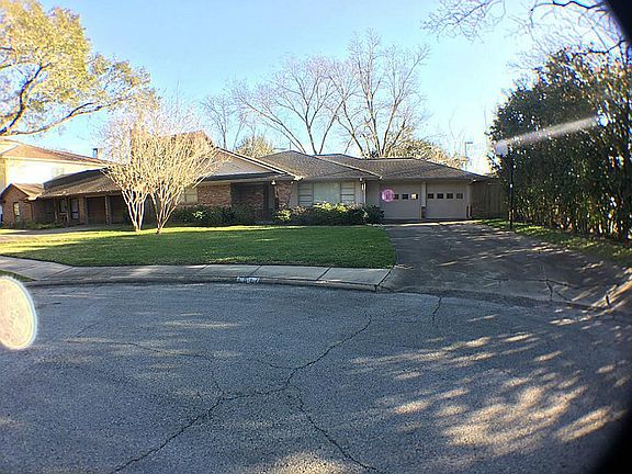 5th image of 4517 Valerie St