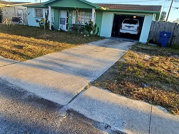 1467 Classic Dr, Holiday, FL 34691