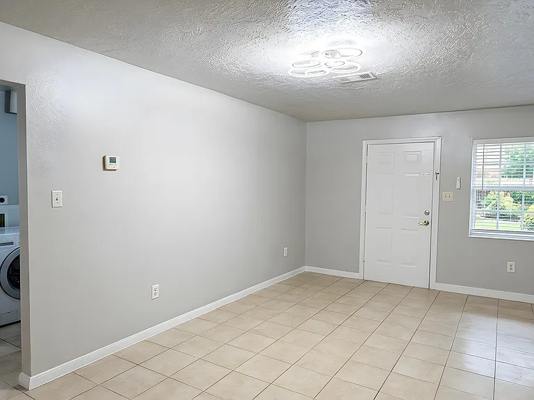 Weaver Condos — Photo 20