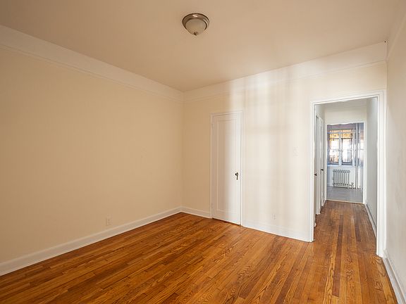 4th image of 348 W 45th St APT 2B