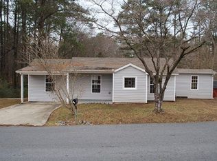 4796 Wood St, Acworth, GA 30101