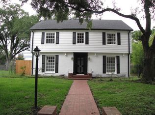 1918 Canterbury St, Houston, TX 77030