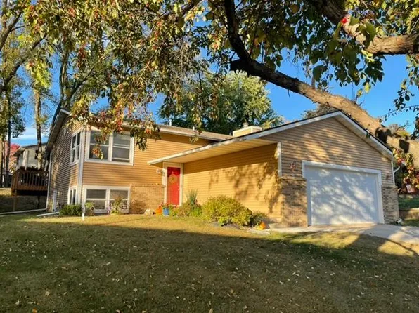 4325 1st St NW, Rochester, MN 55901