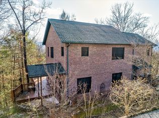 2417 Sylvan Glen Way, Pigeon Forge, TN 37863