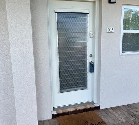4th image of 230 NE 26th Avenue #1050
