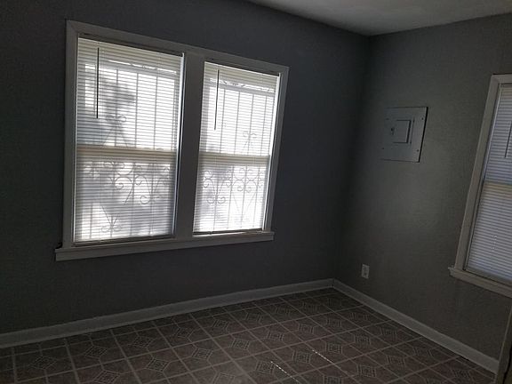 2nd image of 467 N San Ignacio Ave