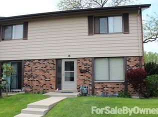 15 Winthrop Ct, Downers Grove, IL 60516