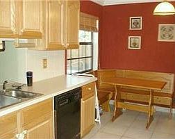 Kitchen - breakfast nook stays