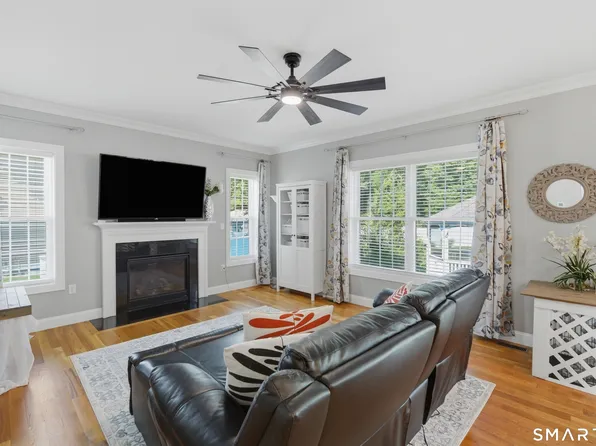 466 Middletown Avenue #7, New Haven, CT 06513