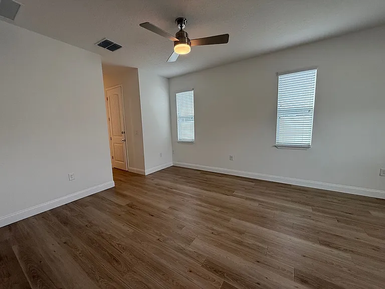 47 La Mancha Dr — Photo 18