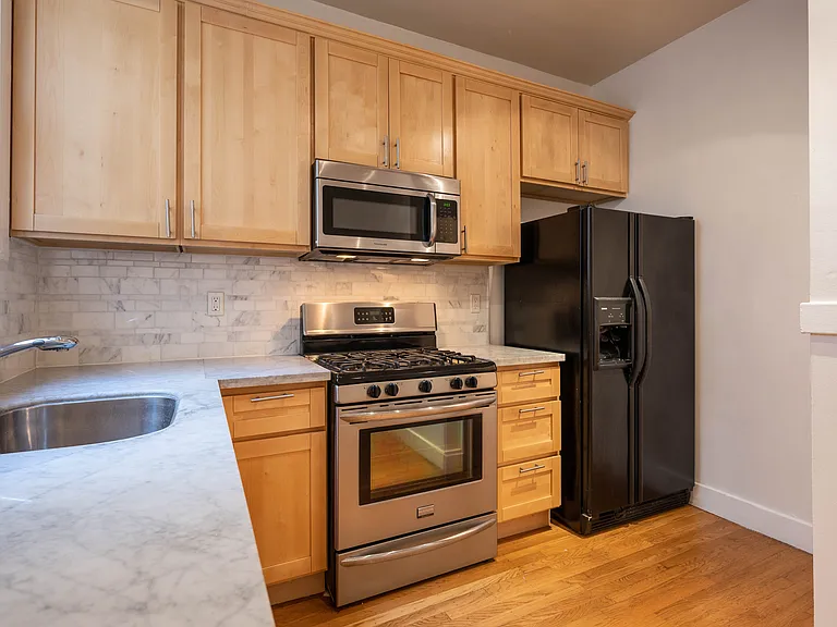 1430 California St #1 — Photo 4