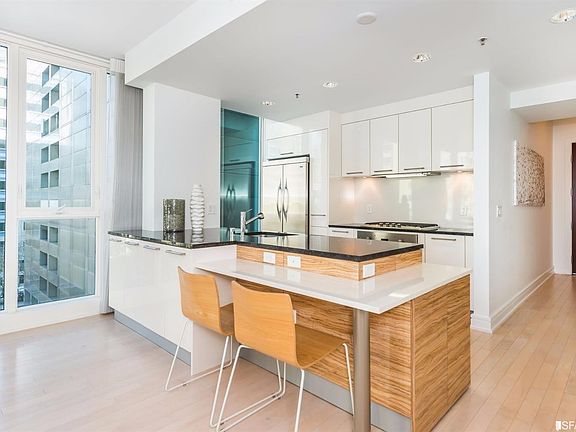 4th image of 631 Folsom St APT 6A
