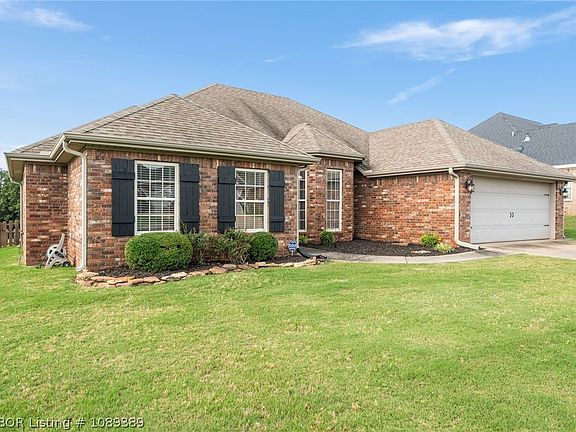 2nd image of 3309 Golf Course Dr