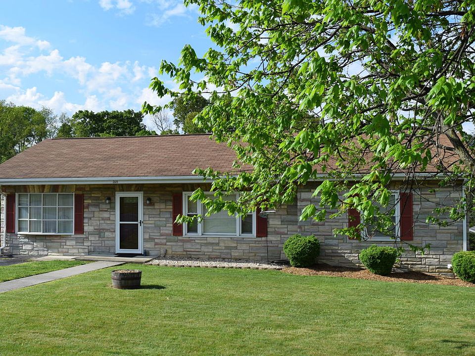 1st image of 2615 Parkview Dr