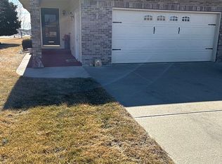 912 Heather Ln, Norfolk, NE 68701