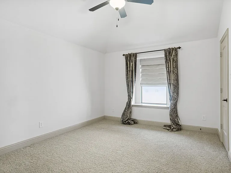 3016 Montebello Dr — Photo 14