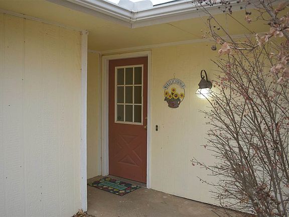 2nd image of 1901 N Briarwood Dr