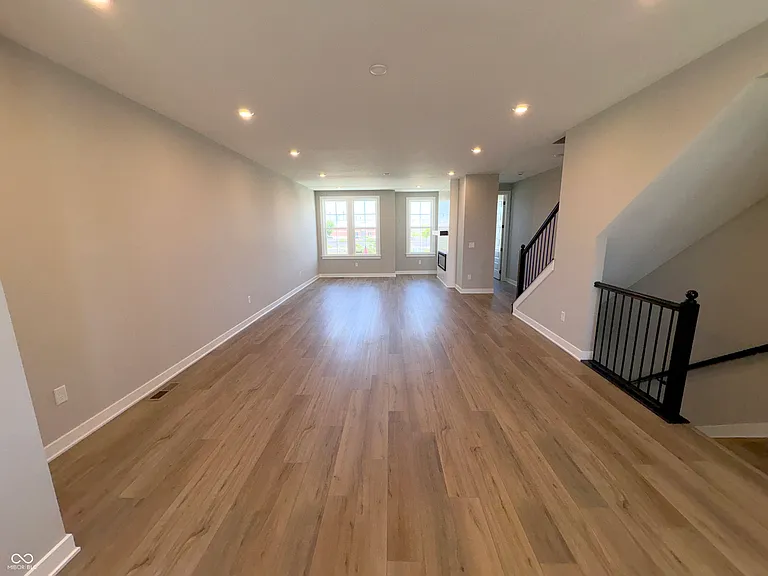 418 Elite St — Photo 15
