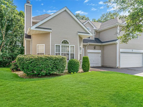 35 Sunflower Ridge Road, South Setauket, NY 11720