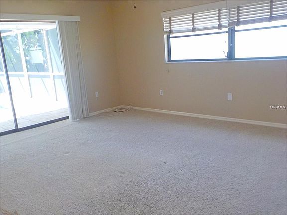 5th image of 1561 Albatross Dr