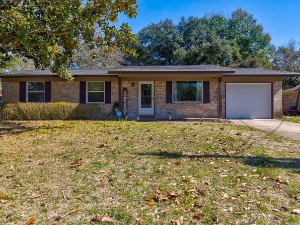 12 10th St, Shalimar, FL 32579