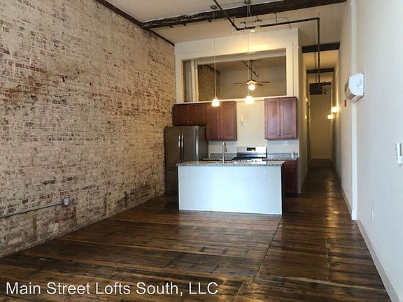 2nd image of 108 W 6th St #2E
