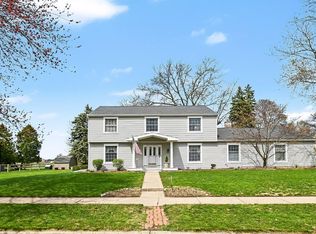 2876 Colony Dr, East Lansing, MI 48823