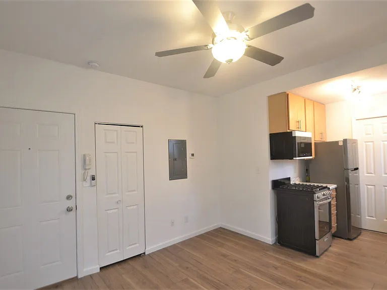 610 Union St #2 — Photo 5