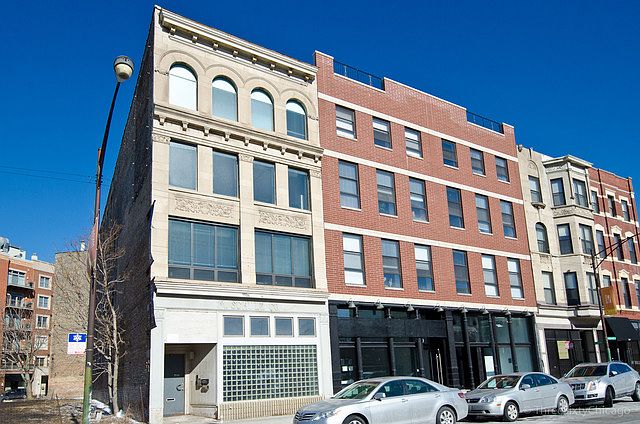 1st image of 711 N Milwaukee Ave #1