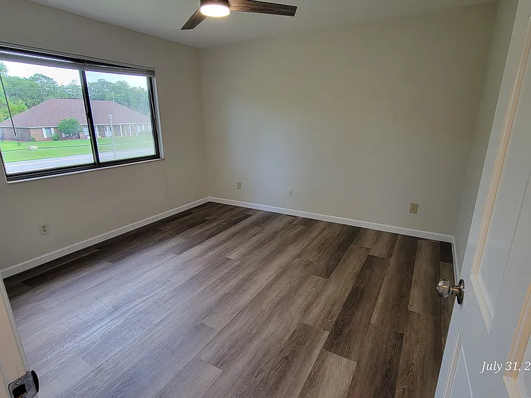 552 Pelican Bay Dr — Photo 10
