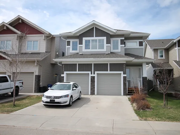 3940 Claxton Loop SW #A, Edmonton, AB T6W 1Y7