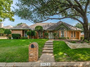 3823 Rochelle Dr, Arlington, TX 76016