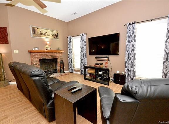 4th image of 8927 Chesham Dr