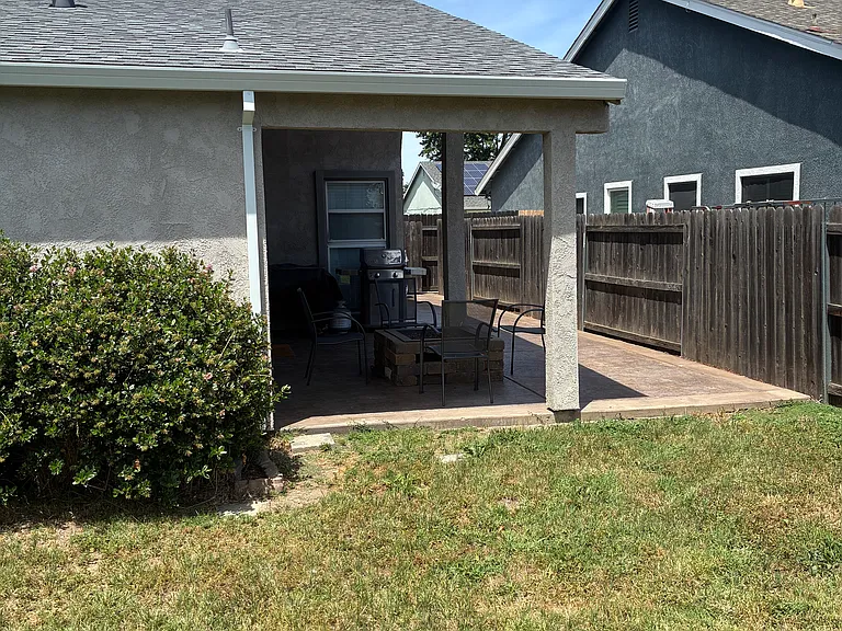 2954 Claudia Ct — Photo 12