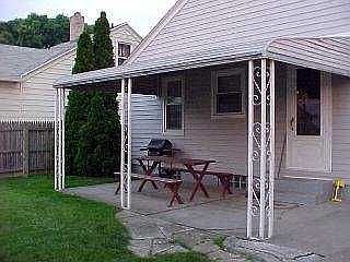 2nd image of 202 W Crawford Ave