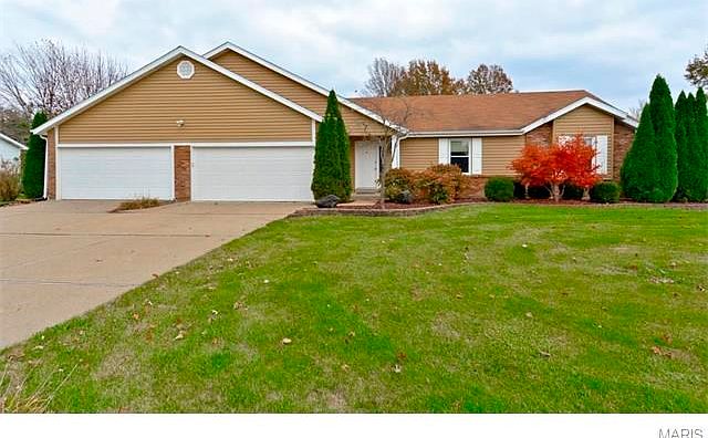 Welcome to this wonderful open concept ranch at 4601 Briargate - Yes you are looking at 1/2 acre lot and a 4 car garage.