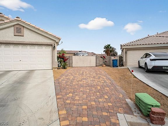5th image of 6808 Hazelnut Garden St