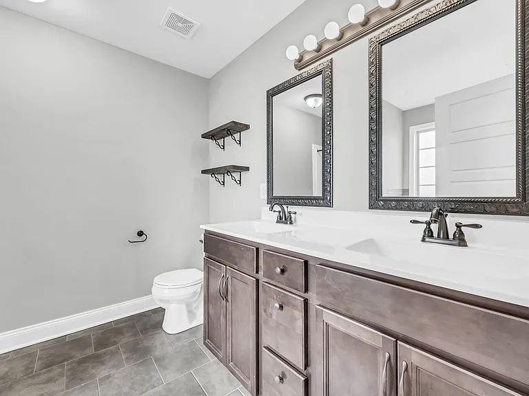 843 Crestone Ln — Photo 23