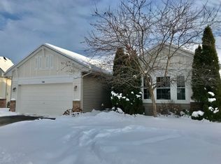 308 Edgebrook Ct, Oswego, IL 60543