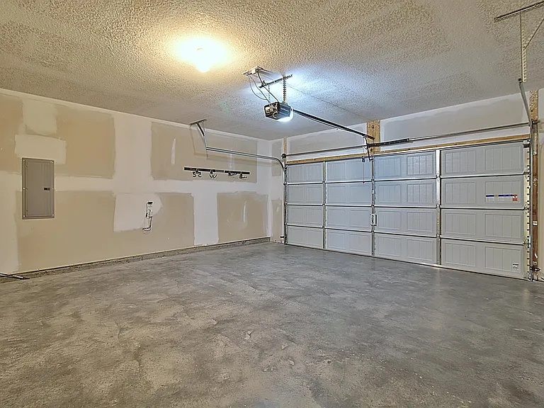 183 Winn Ave — Photo 12