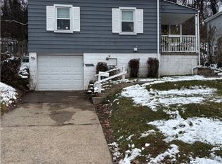 1157 Cloverfield Dr, Pittsburgh, PA 15227